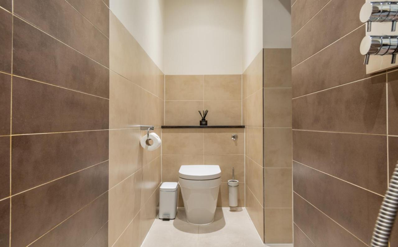 The Chelsea Arms - Bright 3Bdr With Garden & Private Parking Apartment London Exterior photo